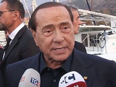 Silvio Berlusconi: altezza, peso, carriera, mogli, figli, Instagram